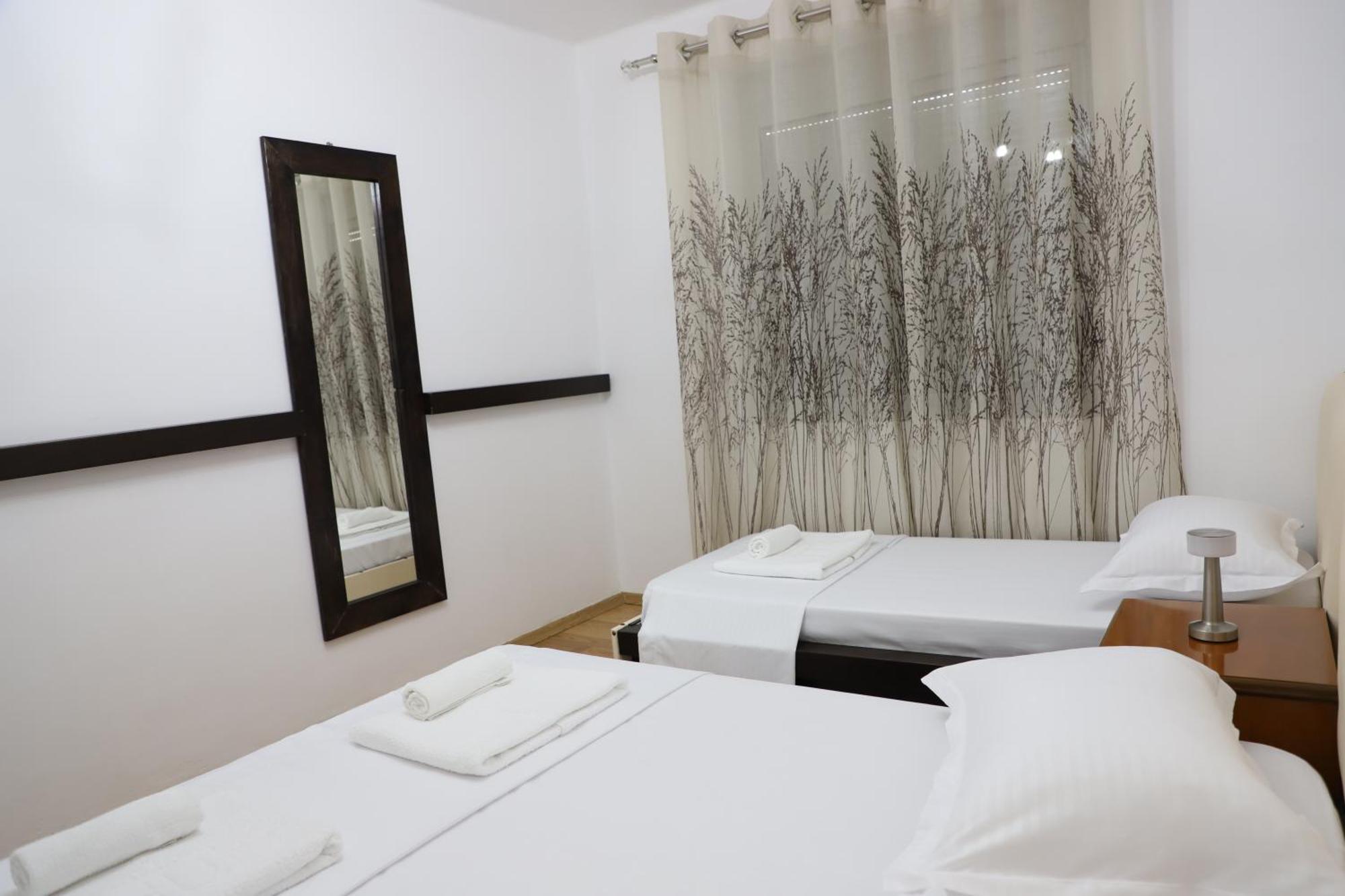 Tb One Bedroom Apartment Berat Exterior foto